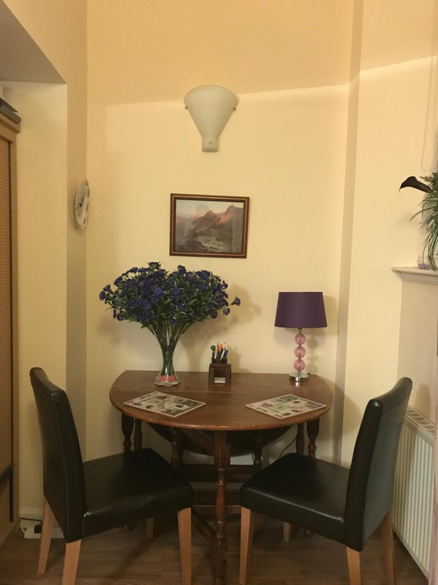 Centre Executive - Private Parking, Gym & Sauna Apartment