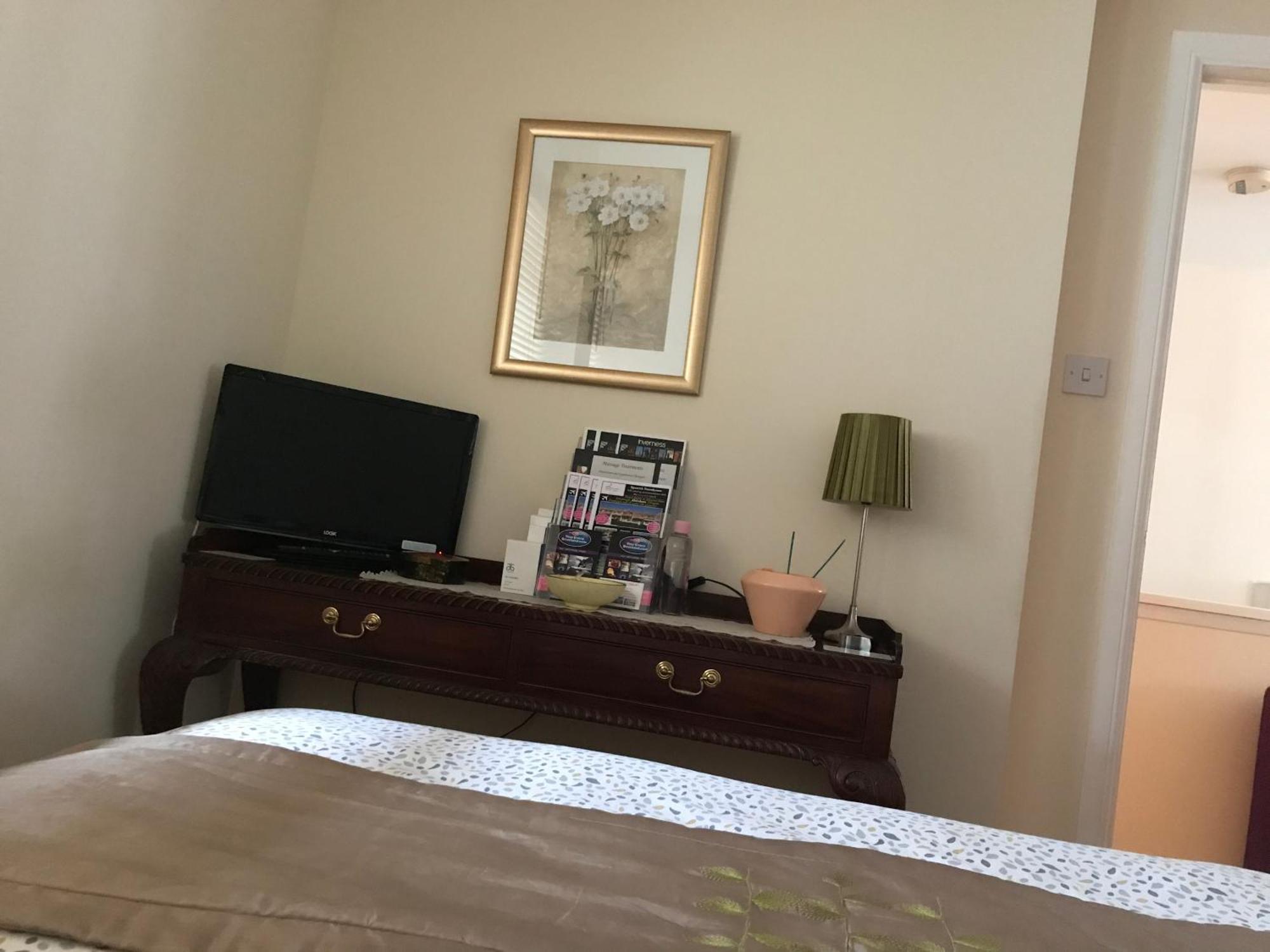 Apartment Centre Executive - Private Parking, Gym & Sauna